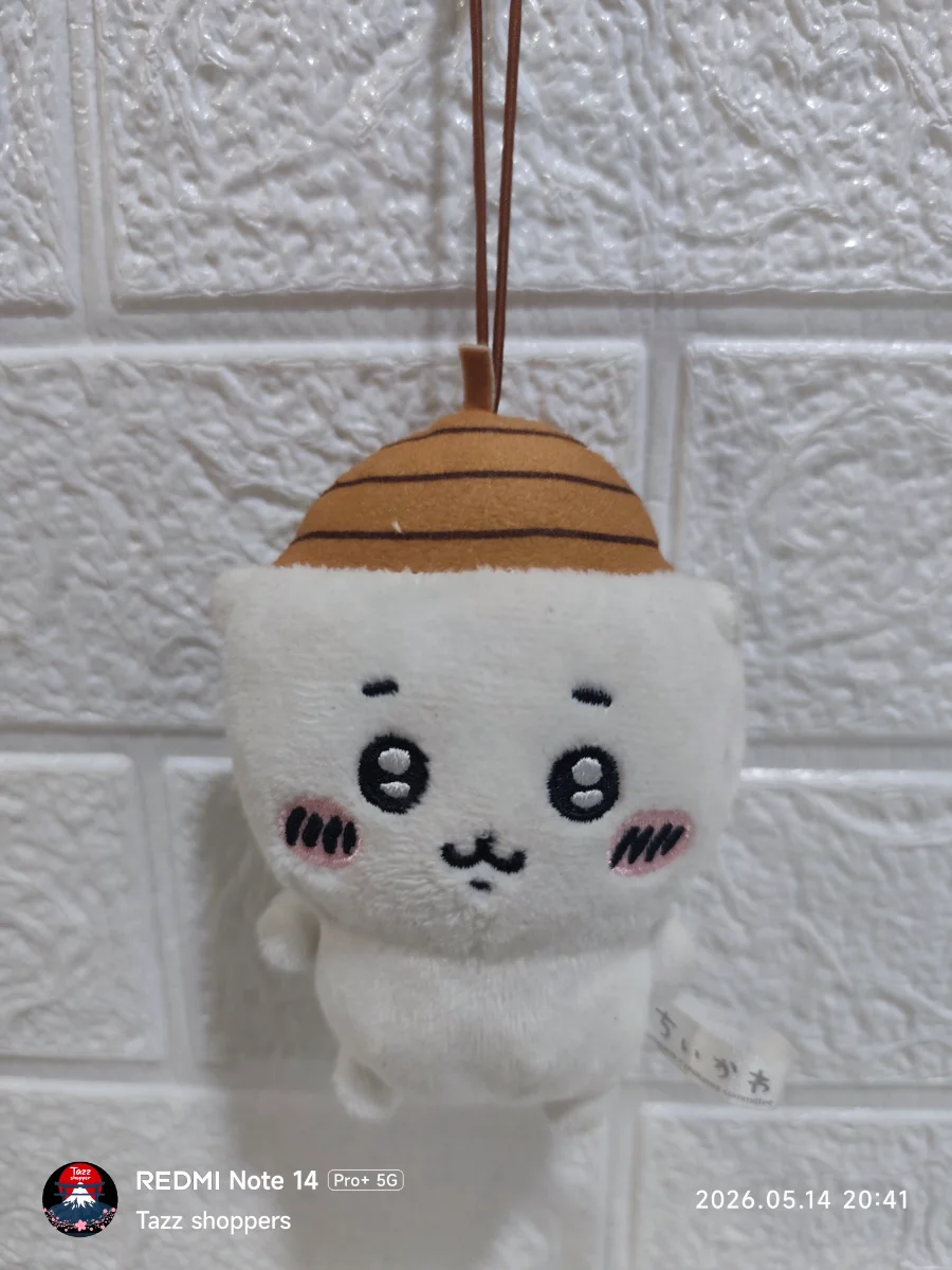 Llavero de Peluche Chiikawa con Gorro de Bellota - Colección Chiikawa Autumn Series