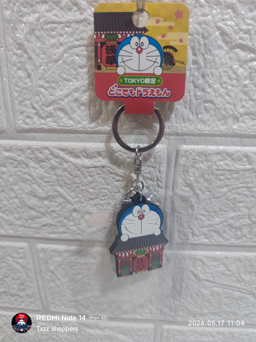 Llavero Doraemon en el Templo Asakusa – Edición Exclusiva de Tokio