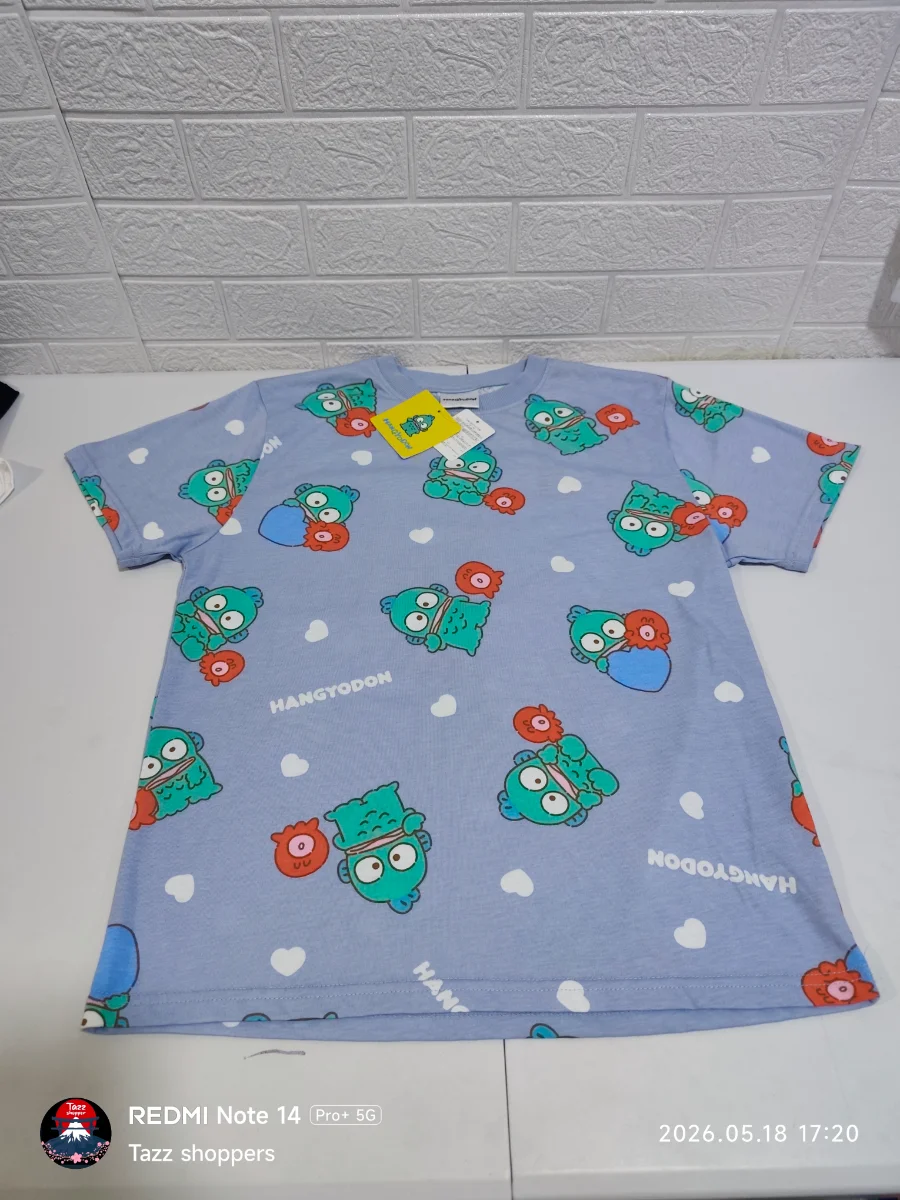 Polo Estampado Sanrio – Edición Especial Hangyodon & Sayuri