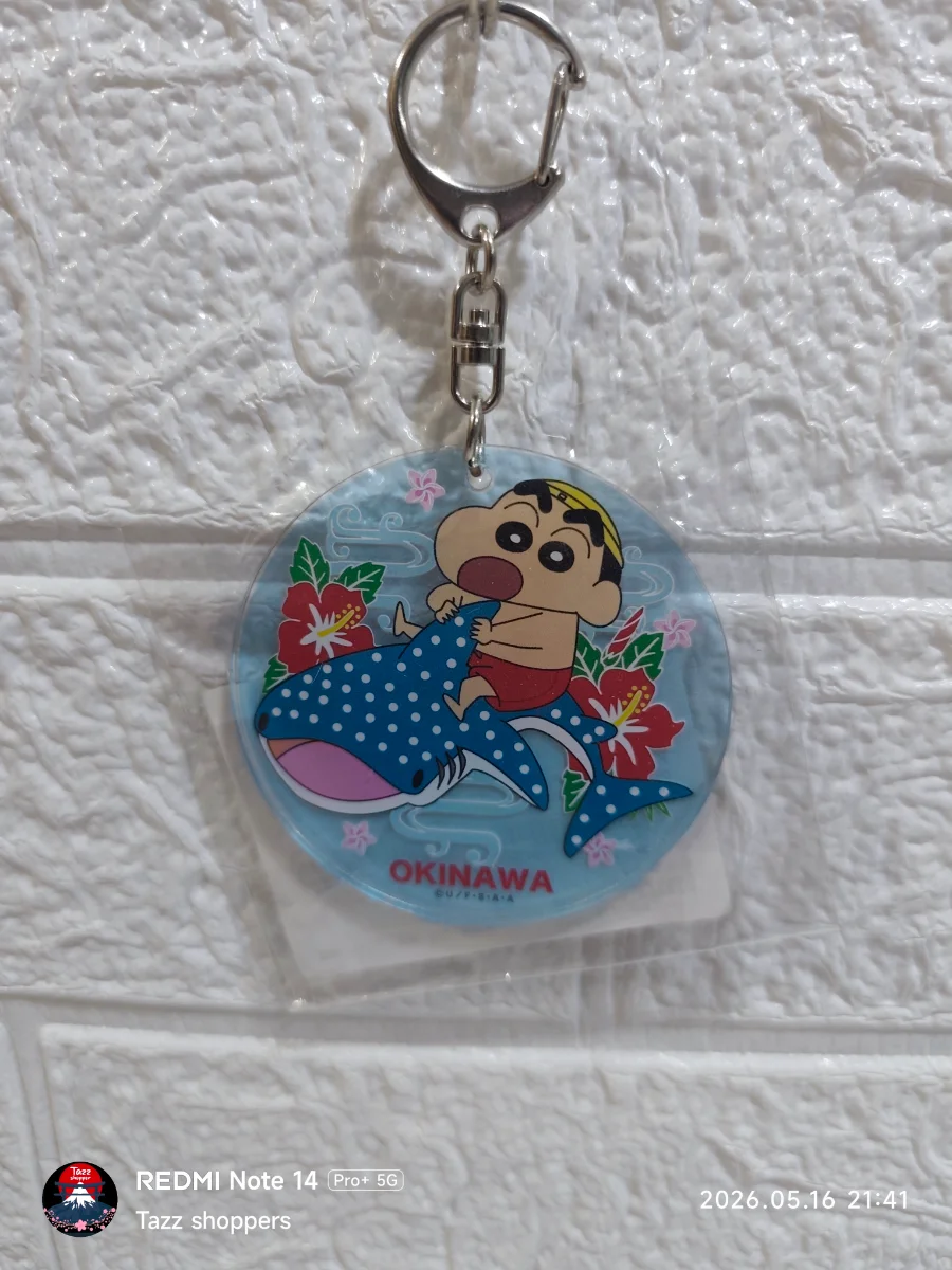 Llavero Acrílico Crayon Shin-chan Tiburón Ballena (Edición Local de Okinawa)